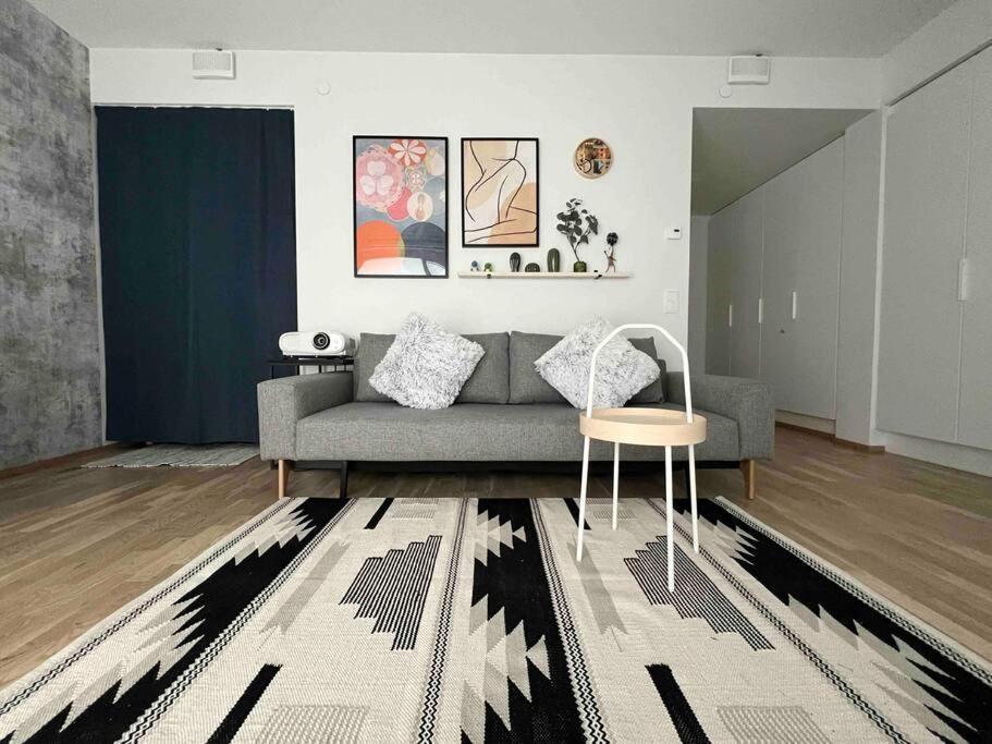 Brand New Modern Condo Built-In Mall Of Tripla 헬싱키 외부 사진